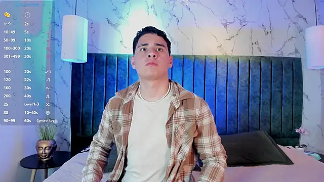 Snapshot of Gabriell_ramirez chatting on October 24, 2025, 4:00 am Gabriell ramirez online show from October 24, 2025, 4:00 am