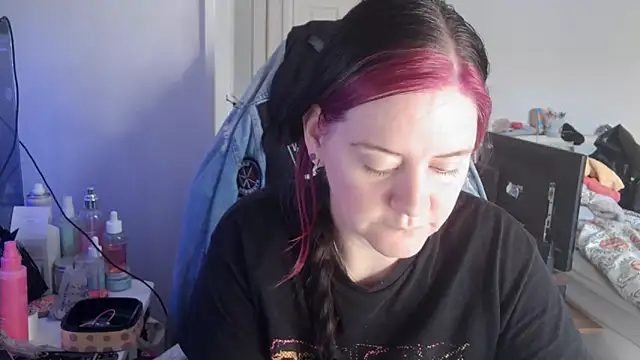 AureliaXOX online show from October 15, 2025, 10:01 am