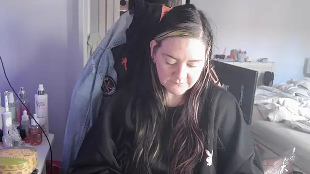 AureliaXOX online show from September 25, 2025, 9:26 am