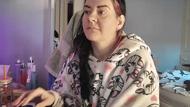 AureliaXOX online show from January 7, 2026, 10:20 am