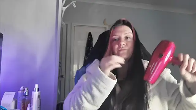 AureliaXOX online show from January 15, 2026, 10:29 am