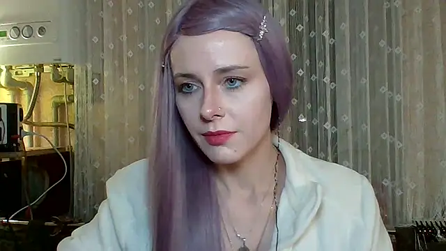 LuminousLady online show from March 15, 2025, 6:32 pm