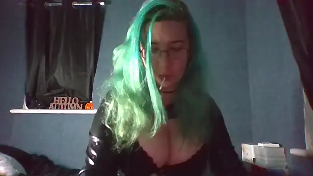 BunnieXO247 online show from October 7, 2025, 7:48 pm