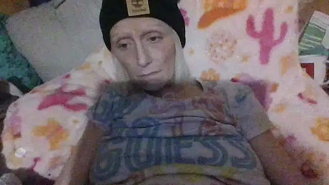 beautifulme23 online show from February 18, 2025, 8:05 am