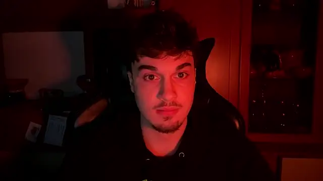 NaplesGuy04 online show from February 16, 2025, 10:33 pm