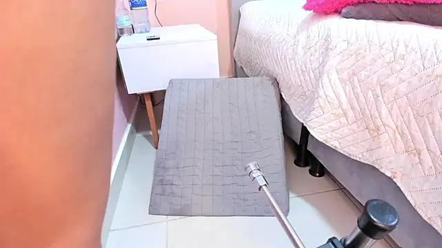 littletammy4u  online show from November 3, 2025, 12:20 pm