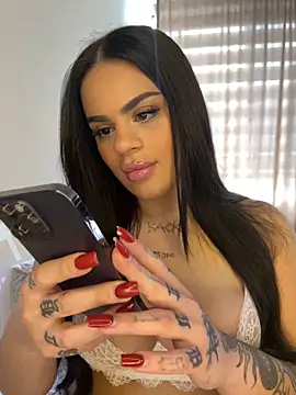 mrsbellanova online show from October 8, 2025, 12:39 pm