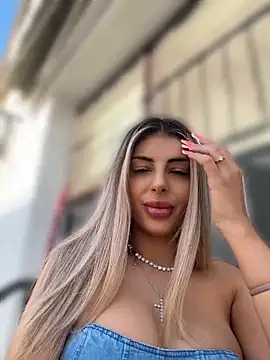 Snapshot of emma_goodess_ chatting on May 4, 2026, 3:48 pm emma goodess online show from May 4, 2026, 3:48 pm