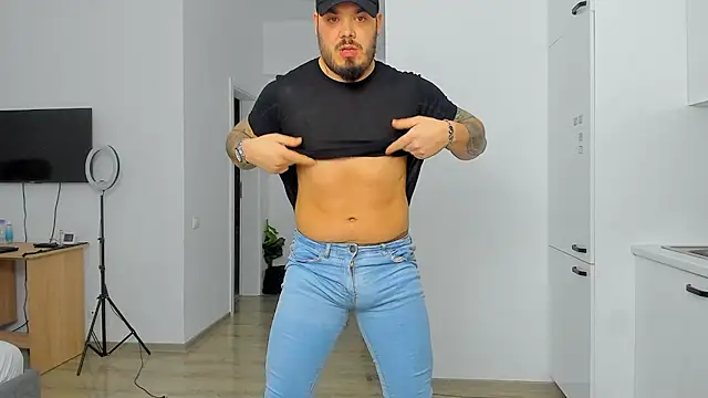 ZackMasterss online show from March 3, 2025, 1:17 am