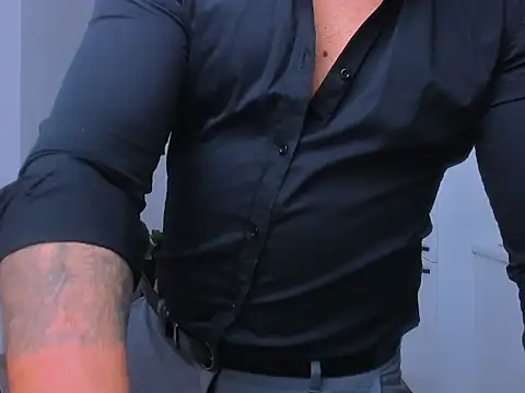 ZackMasterss online show from November 14, 2025, 10:46 pm