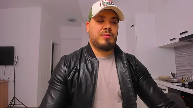 ZackMasterss online show from December 21, 2025, 6:04 am