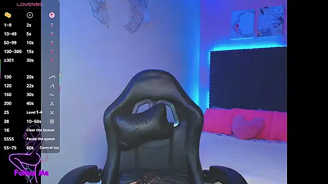 SallyWhitee online show from November 13, 2025, 3:54 am