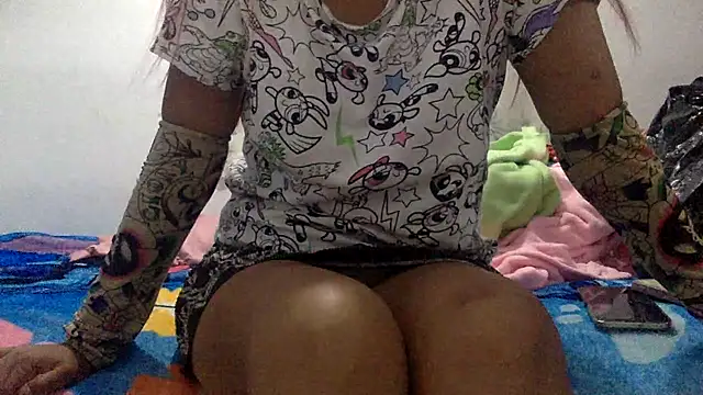 sharonlopez9611 online show from September 29, 2025, 4:19 am