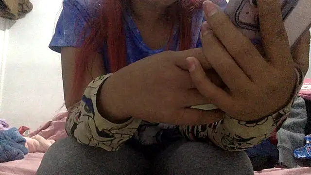 sharonlopez9611 online show from September 21, 2025, 3:00 am