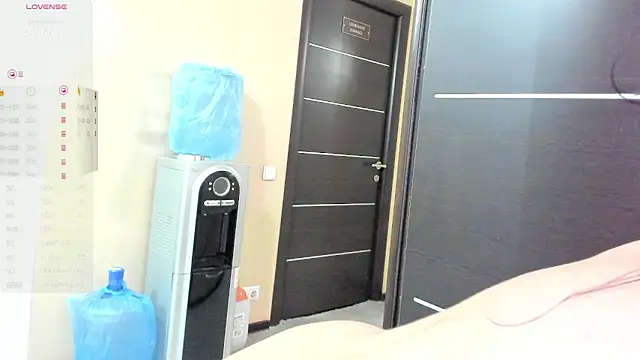 Amely Li1 online show from March 12, 2025, 7:24 am