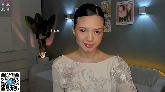 RikoAsada online show from September 17, 2025, 7:32 am