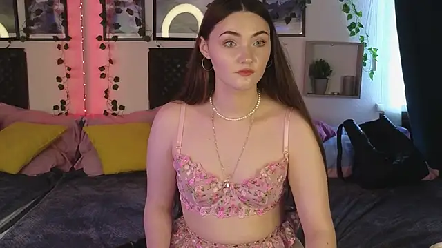 Kira Jin online show from March 21, 2025, 9:45 am