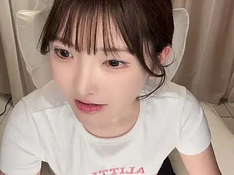 mimitan4545 online show from February 4, 2025, 12:22 pm