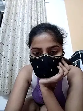 fuungirl38 online show from May 11, 2026, 4:04 pm
