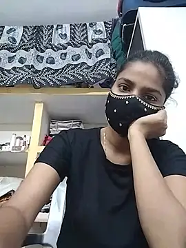fuungirl38 online show from July 12, 2026, 8:48 am