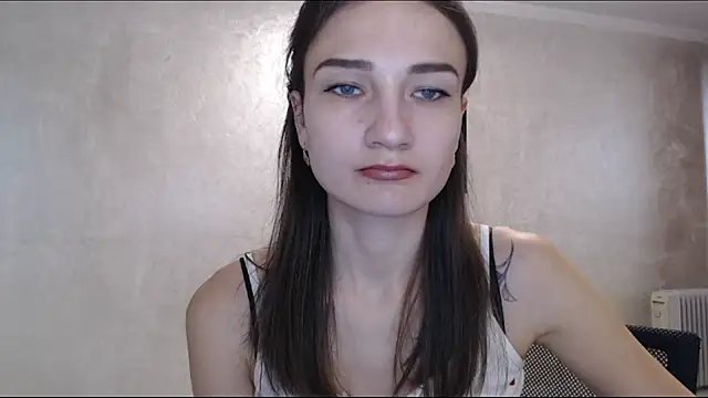 RoyalDessertt online show from January 15, 2026, 8:07 am