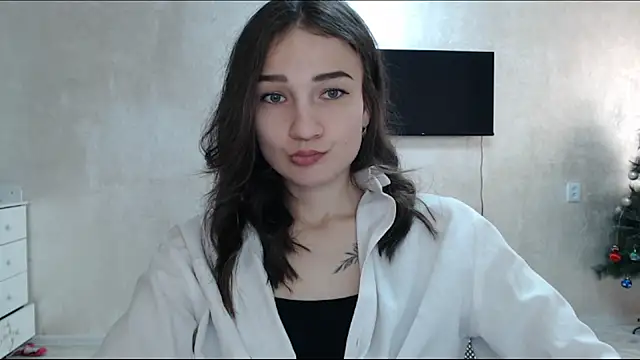 RoyalDessertt online show from January 12, 2026, 7:26 am