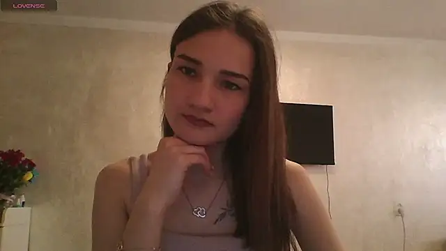 RoyalDessertt online show from March 11, 2025, 9:13 am