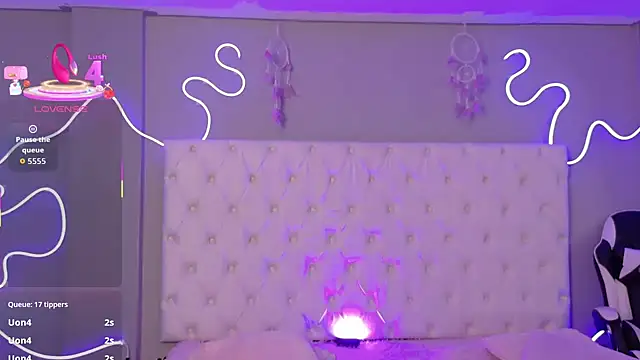 Alektra bryce online show from November 21, 2025, 7:46 pm