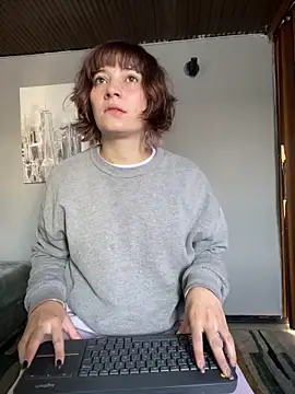 Maggie Geller online show from March 10, 2025, 12:28 pm