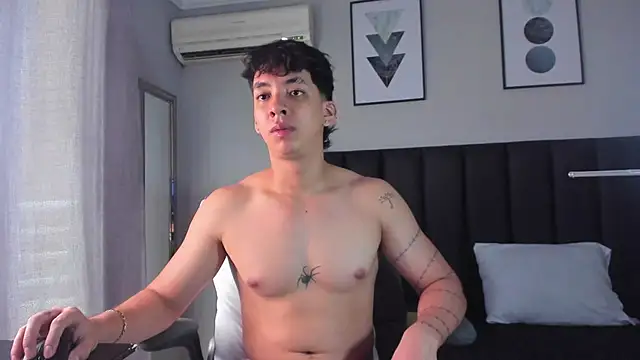 ISAAC CRYSTON online show from March 10, 2025, 8:01 pm