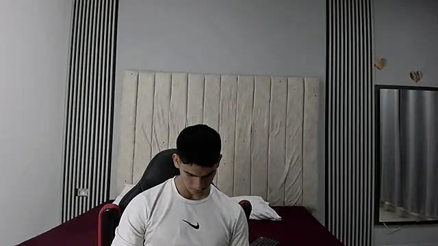 ANDRES STUD online show from February 10, 2026, 4:00 am