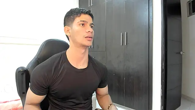 ANDRES STUD online show from April 6, 2026, 3:57 am