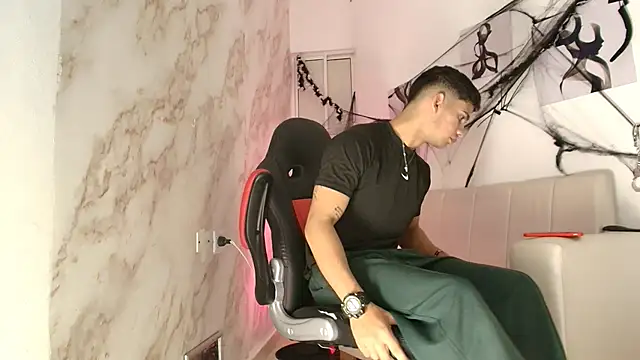 ANDRES STUD online show from October 26, 2025, 4:35 am