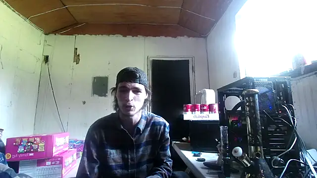 nuttyking2022 online show from October 6, 2025, 9:15 pm