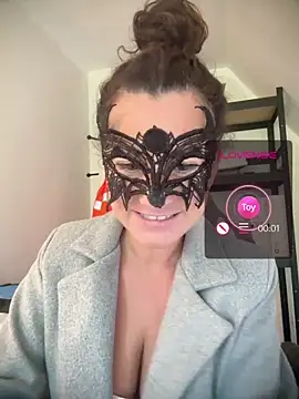 Loveblackzilla online show from May 11, 2026, 6:59 am
