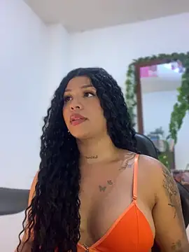 tinalove7 online show from November 28, 2025, 11:38 pm