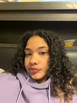 tastylolaaa online show from February 4, 2025, 12:08 am