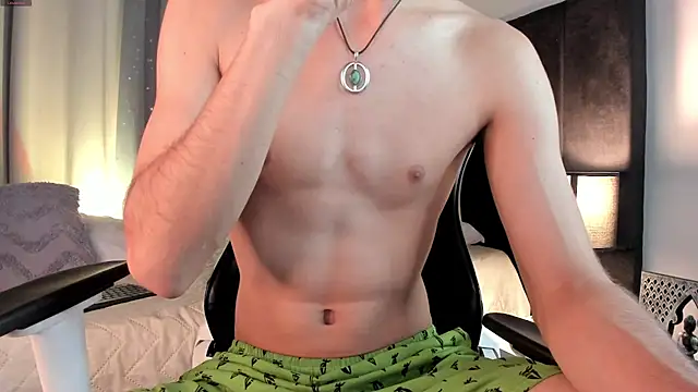 Snapshot of NovaaWheler chatting on September 8, 2025, 3:55 pm NovaaWheler online show from September 8, 2025, 3:55 pm