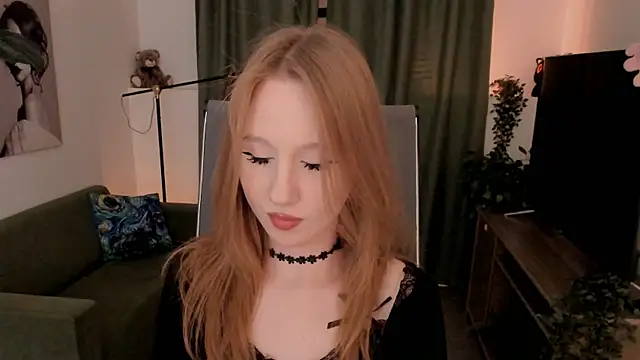 DariaTate online show from May 9, 2026, 2:42 pm