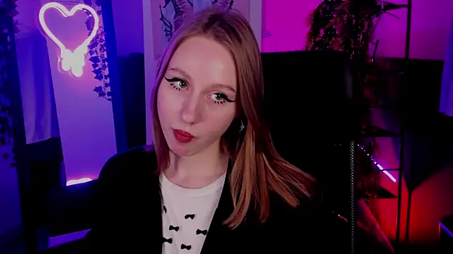 DariaTate online show from February 16, 2025, 9:15 am