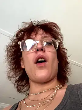Snapshot of grassXass420 chatting on January 9, 2026, 5:20 pm grassXass420 online show from January 9, 2026, 5:20 pm