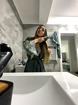 BonyBon29 online show from October 21, 2025, 6:24 am