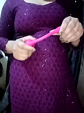 Snapshot of imforyou chatting on February 5, 2025, 8:43 am imforyou online show from February 5, 2025, 8:43 am