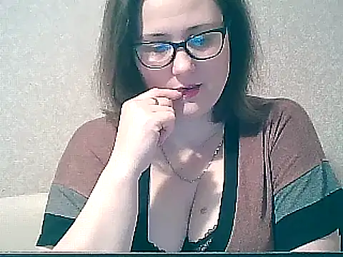 Snapshot of MerryLaCherry chatting on February 8, 2025, 1:54 am MerryLaCherry online show from February 8, 2025, 1:54 am