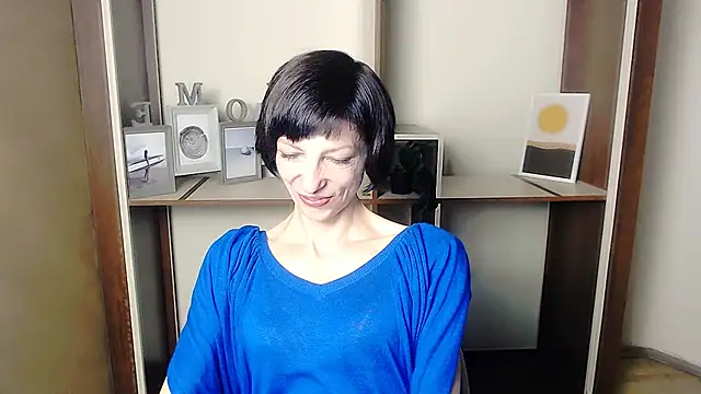  AngeliaFlow  online show from September 20, 2025, 7:13 am