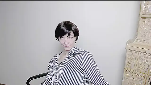  AngeliaFlow  online show from March 17, 2025, 9:55 am