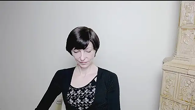  AngeliaFlow  online show from March 14, 2025, 10:18 am