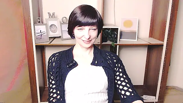  AngeliaFlow  online show from April 1, 2026, 1:52 pm