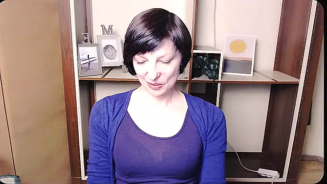  AngeliaFlow  online show from March 30, 2026, 8:27 am