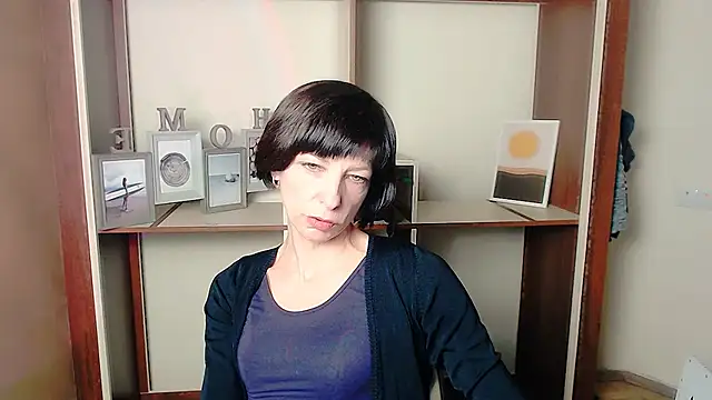  AngeliaFlow  online show from September 27, 2025, 6:30 am